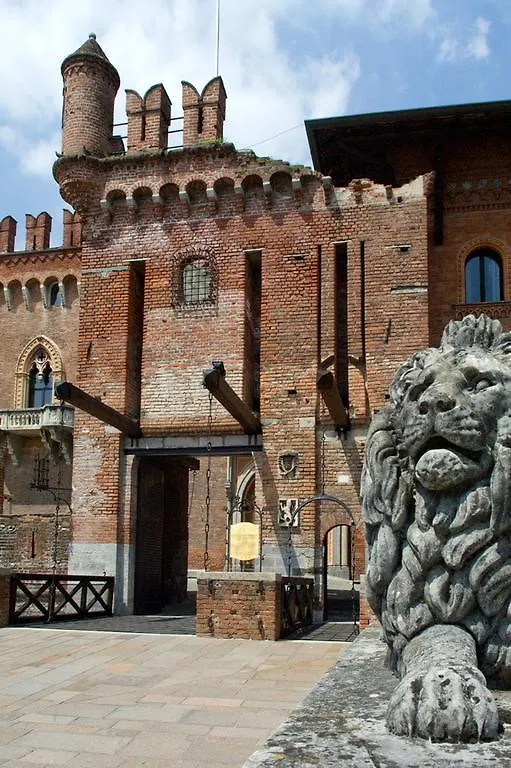 Castello Di Carimate Hotel