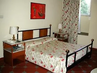 Castello Di Carimate Hotel
