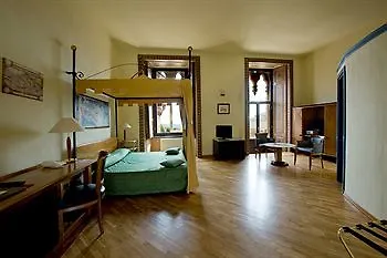Castello Di Carimate Hotel Italia