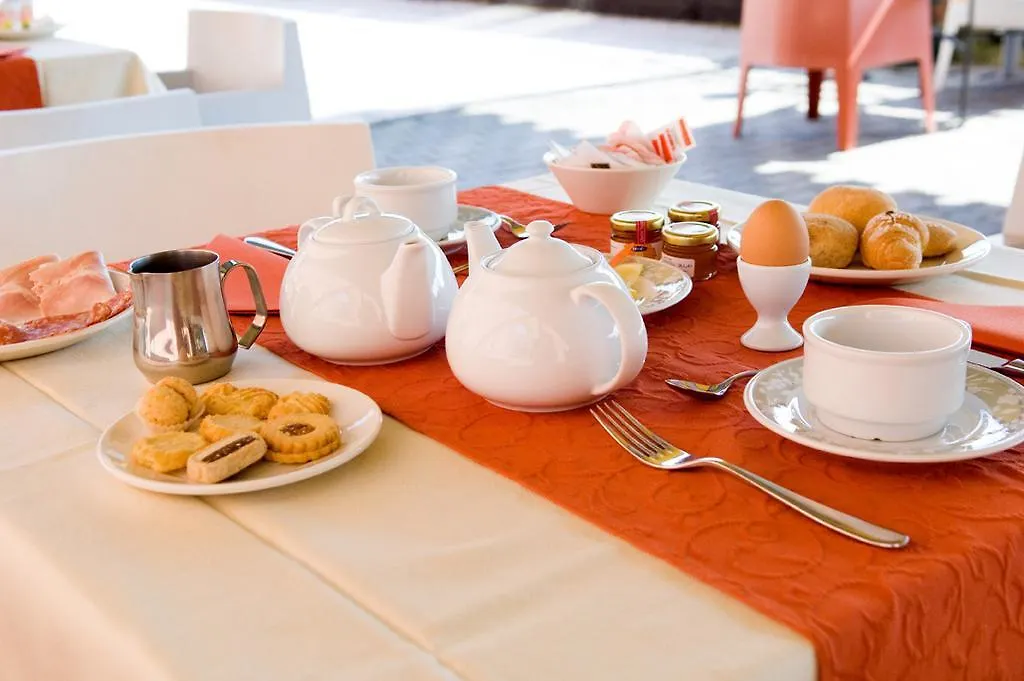 Castello Di Carimate Hotel 4*,