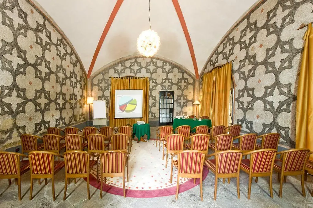 Castello Di Carimate Hotel